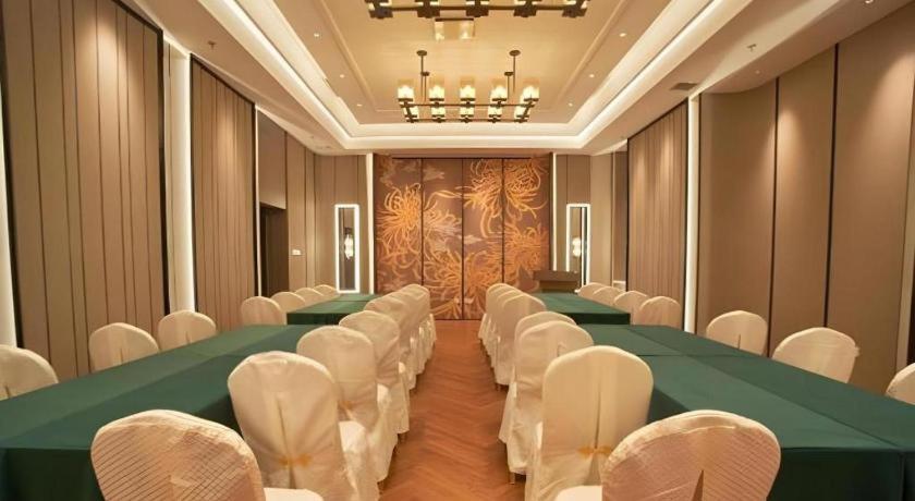 Metropolo Hotel Shijiazhuang Yuhua Wanda Plaza Bagian luar foto